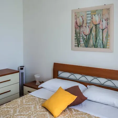 Apartment Confortevole Attico A *
